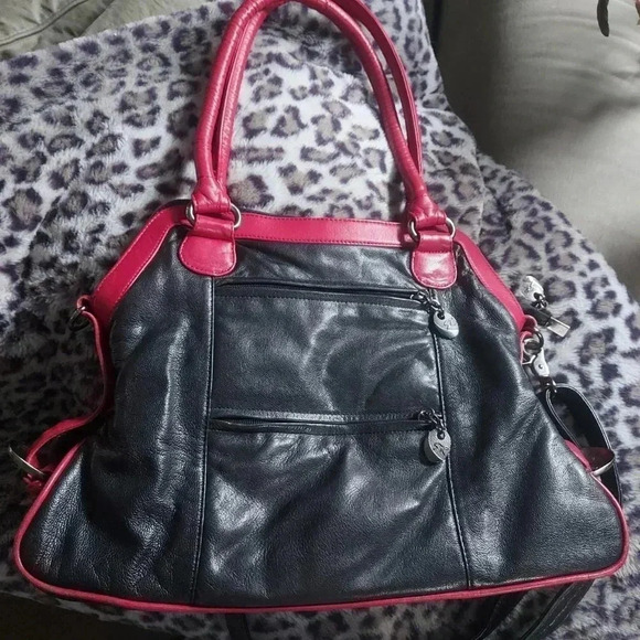Silver Rose | Vintage Retro Black  and Red Leather Shoulder Bag - Picture 2 of 16